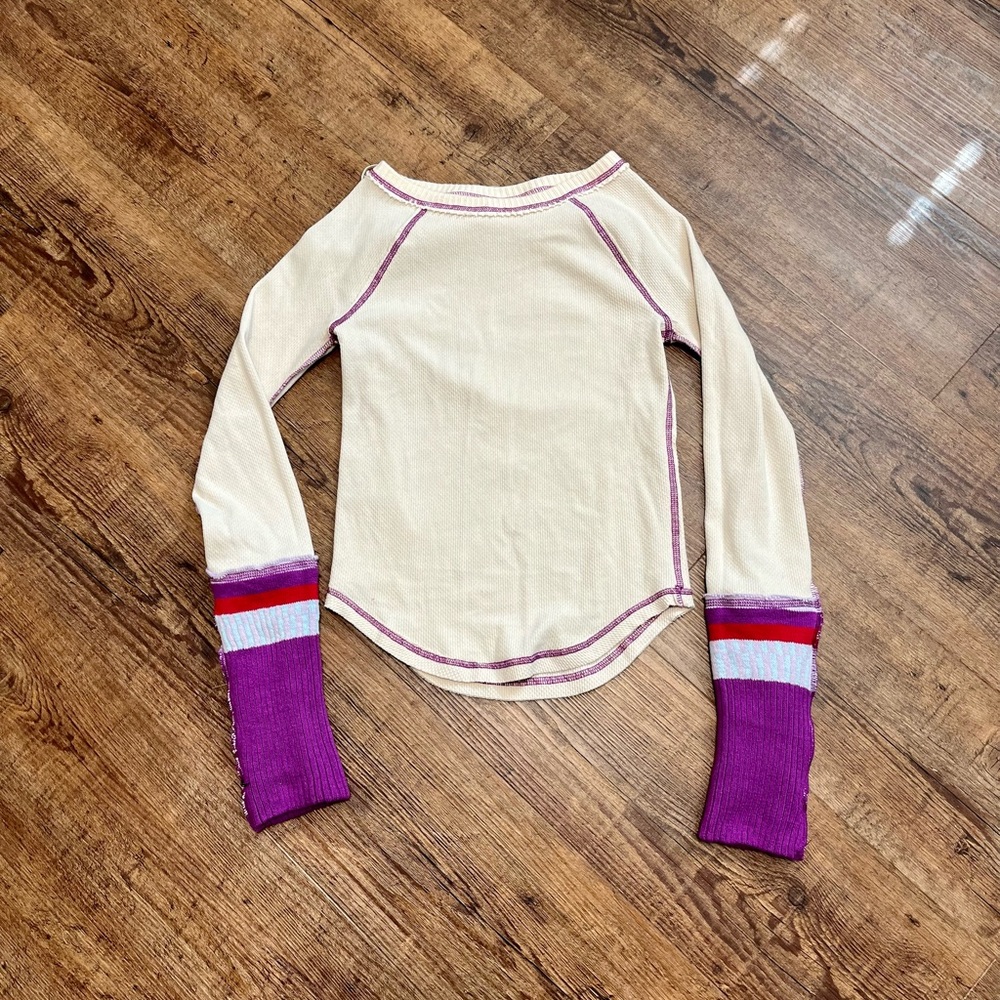 Free People She’s Reversible Cuff Top - Picture 7 of 9